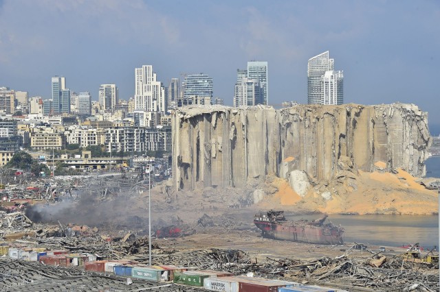 Liban: Şeful vămii din portul Beirut, arestat în ancheta privind explozia devastatoare