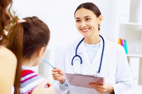 Menstruația la vârste mici: riscuri pentru femeile adulte