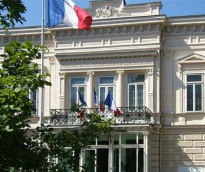 Ambasada Franţei: Apel pentru un parteneriat adresat agricultorilor români
