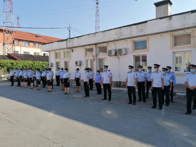 ISU Dobrogea: 75 de pompieri au fost înaintați în grad