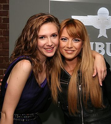 Le mai recunoaşteţi? Aşa arătau Adela Popescu şi Elena Gheorghe la debut