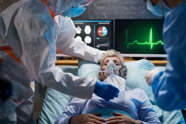 Studiu: Aerul din jurul pacienților cu COVID-19, aflați în carantină sau izolare, încărcat cu noul coronavirus