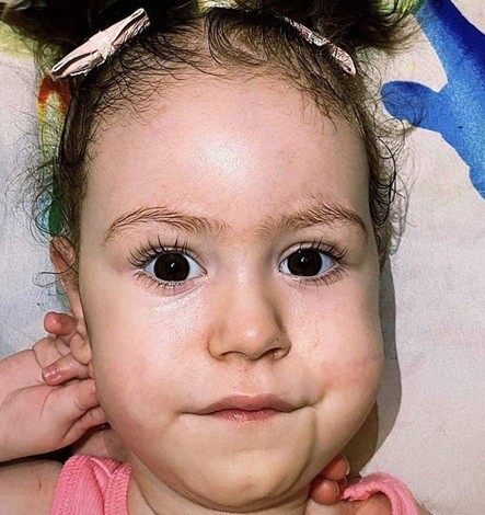 APEL UMANITAR! Viaţa unei fetiţe din Constanța depinde de 2 MILIOANE de DOLARI