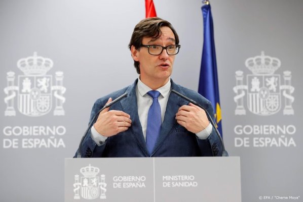 Coronavirus: Spania închide cluburile de noapte şi interzice fumatul pe stradă unde nu se poate respecta distanţa de siguranţă