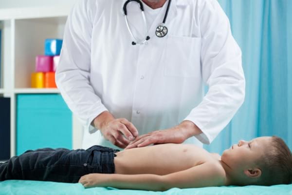 Este întotdeauna necesară operația în caz de apendicită la copii?