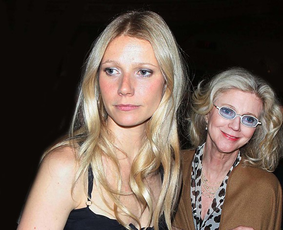 De ce nu are riduri Gwyneth Paltrow! Are un truc învăţat de la mama ei