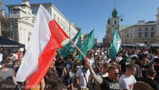 Polonia: Sute de manifestanţi la Varşovia pro şi contra drepturilor comunităţii LGBT