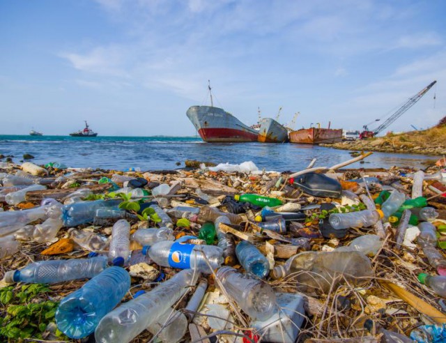 Acumularea de deşeuri de plastic pe fondul pandemiei stârneşte preocupare în Europa