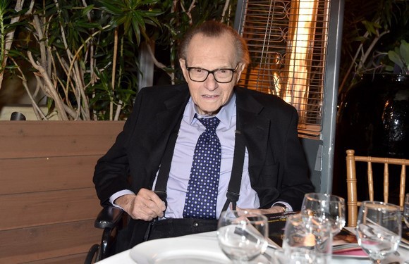 Fiul şi fiica lui Larry King au murit la doar câteva săptămâni distanţă unul de altul