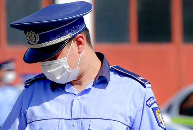 Polițiștii avertizează: Atenție la metoda 'împrietenirea'