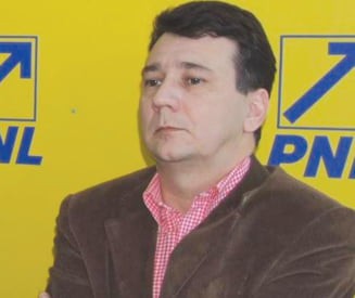 LIBERALII nu vor să-l LASE pe ADRIAN STAN să CANDIDEZE la Primăria TECHIRGHIOL LIBERALII nu vor să-l LASE pe ADRIAN STAN să CANDIDEZE la Primăria TECHIRGHIOL