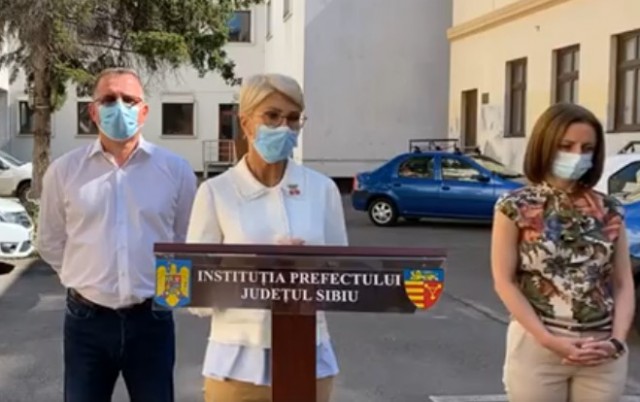 Turcan: Este imposibil ca Guvernul să asigure măşti pentru toţi copiii şi profesorii