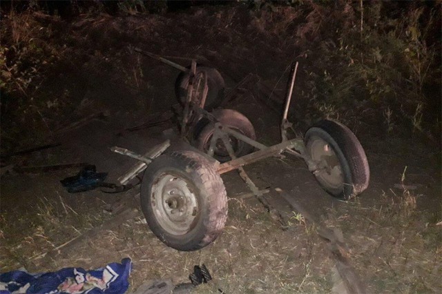 Accident în apropiere de Albești: o căruţă a fost LOVITĂ de o maşină