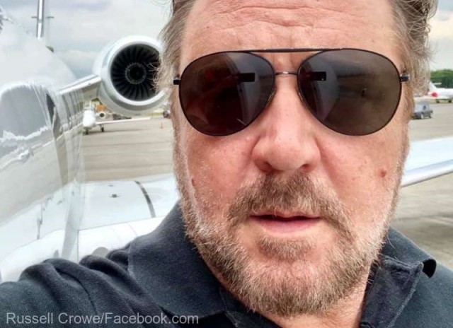 Russell Crowe a distribuit pe Twitter mesajul unui tânăr, care va putea să studieze la o şcoală de arte dramatice