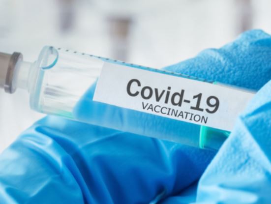 Studiu. Reacţia imunitară a vârstnicilor la vaccinul anti COVID-19 al Moderna, similară cu cea a tinerilor