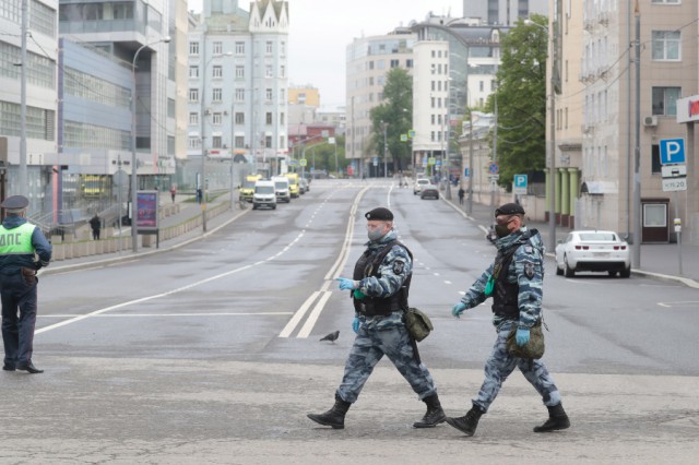 Un jurnalist critic la adresa Kremlinului a fost rănit grav la Moscova