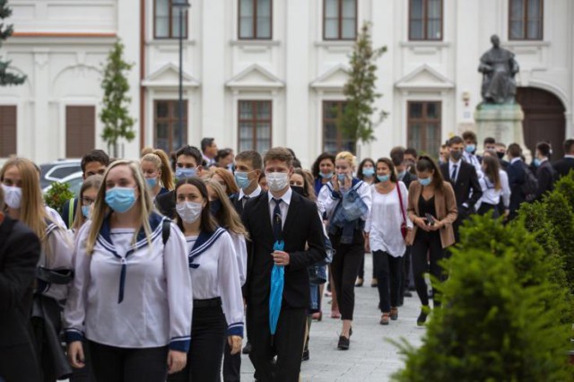 Număr record de cazuri noi de COVID-19 în Ungaria odată cu începerea anului şcolar