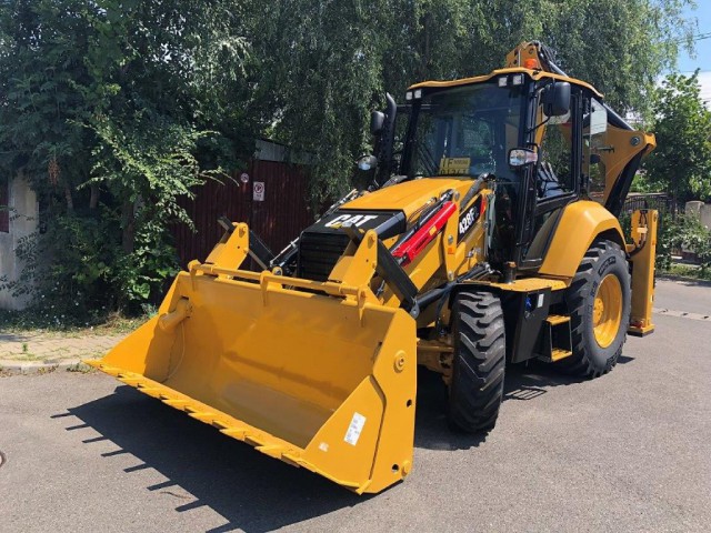 Dosar penal pentru un tânăr care a condus un BULDOEXCAVATOR, la Constanța, FĂRĂ PERMIS