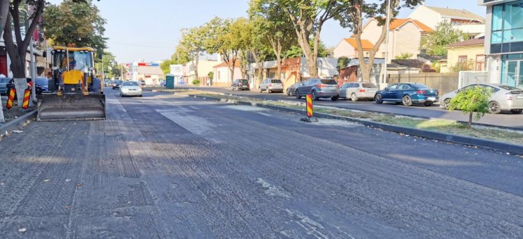 Atenție, șoferi! Se asfaltează tronsonul dintre strada Mihai Viteazu și bulevardul Tomis