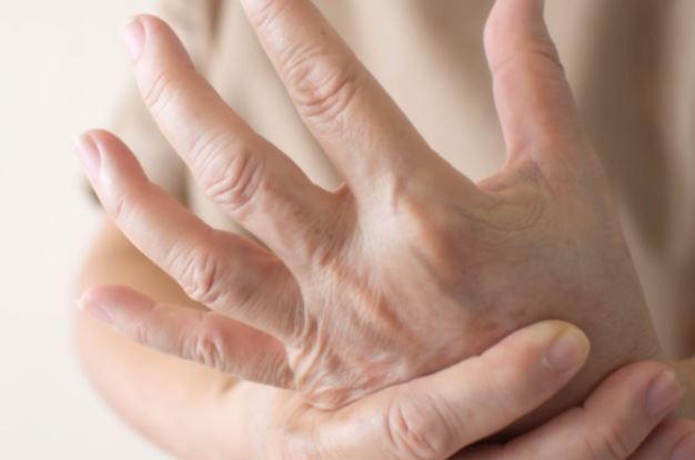 Studii. Lupusul şi artrita reumatoidă nu sunt factori agravanţi pentru COVID-19