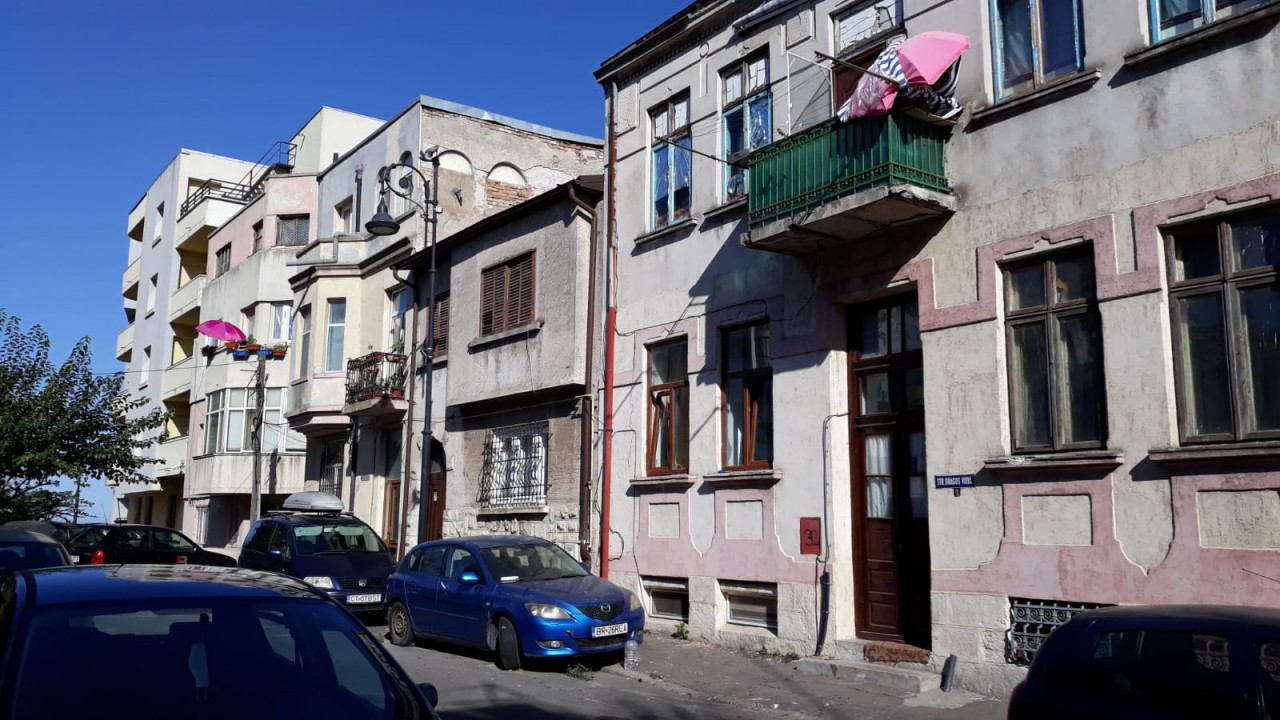 Patronii hotelului IBIS din Constanța, la un PAS să rămână fără TEREN! Patronii hotelului IBIS din Constanța, la un PAS să rămână fără TEREN!