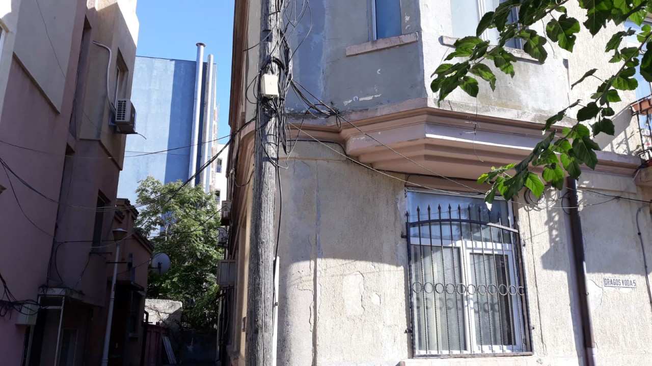 Patronii hotelului IBIS din Constanța, la un PAS să rămână fără TEREN! Patronii hotelului IBIS din Constanța, la un PAS să rămână fără TEREN!