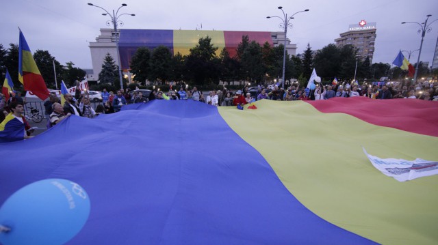 Proiect: 10 august - Ziua naţională a demnităţii cetăţenilor români, a luptei împotriva corupţiei, abuzurilor şi injustiţiei