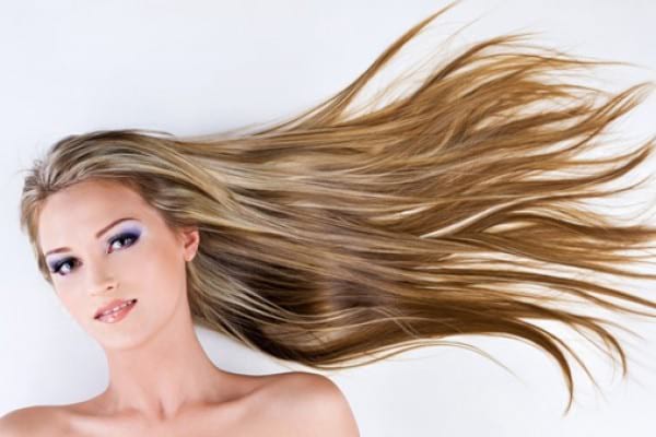10 reguli esențiale pentru un păr sănătos