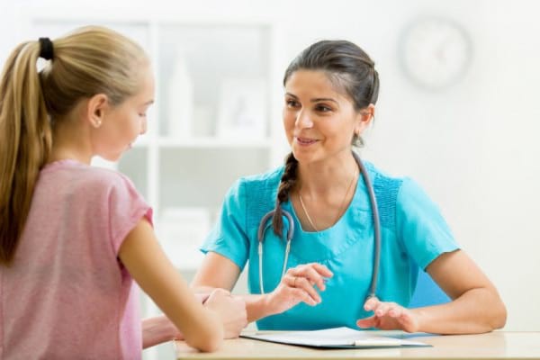 Prima vizită la ginecolog a adolescentei - sfaturi pentru mame
