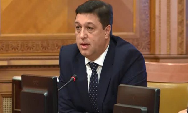 Marian Pavel a demisionat din Senat şi Şerban Nicolae a părăsit grupul senatorilor PSD