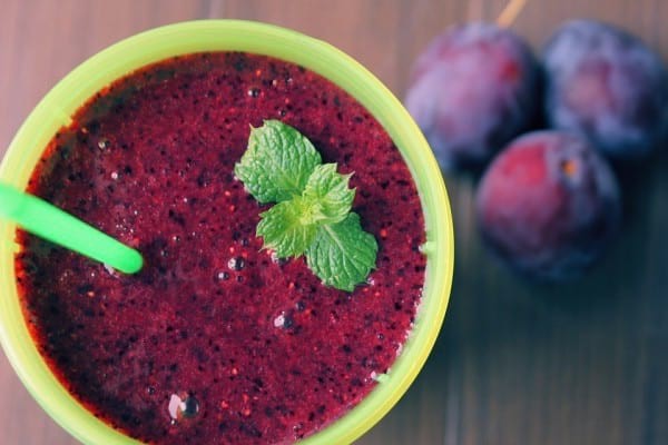 Un smoothie în fiecare zi: 3 idei de rețete cu fructe și legume