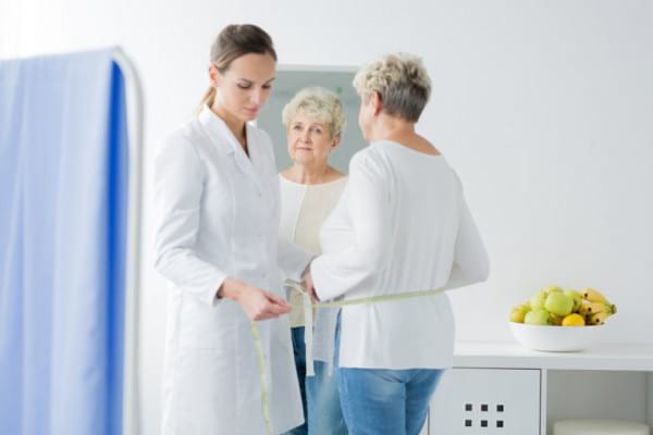 Acumularea kilogramelor la menopauza și după: soluții că să previi îngrășarea