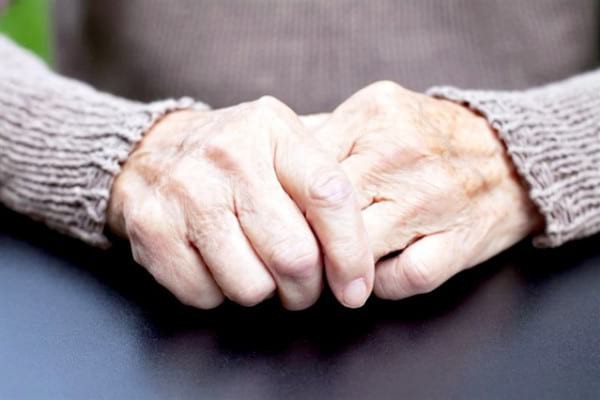 4 din 10 persoane vor dezvoltă, de-a lungul vieții, artrită la mâini