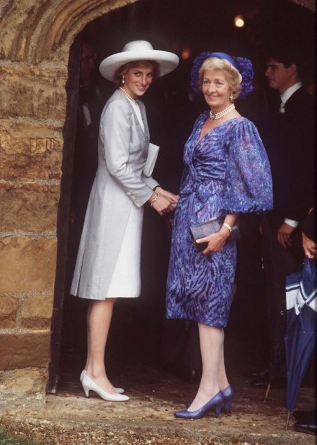 Relaţia dezastruoasă a Prinţesei Diana cu mama ei, Frances. De ce a părăsit-o aceasta în copilărie?