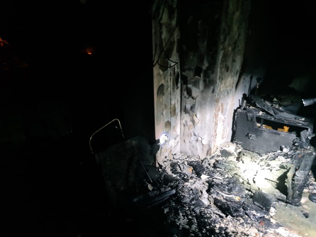 INCENDIU de PROPORȚII în CERNAVODĂ: un BĂRBAT a DECEDAT