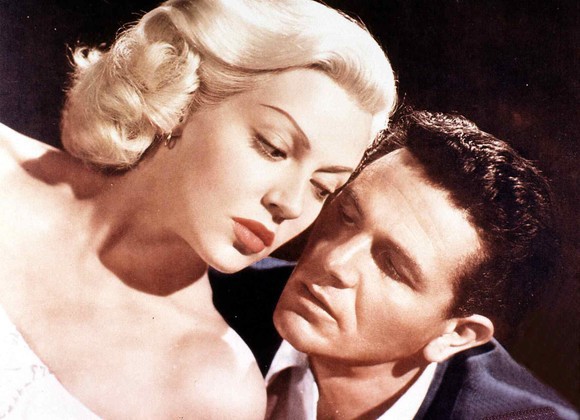 Lana Turner: cum a ajuns să îl seducă pe Errol Flynn şi să îşi ucidă iubitul