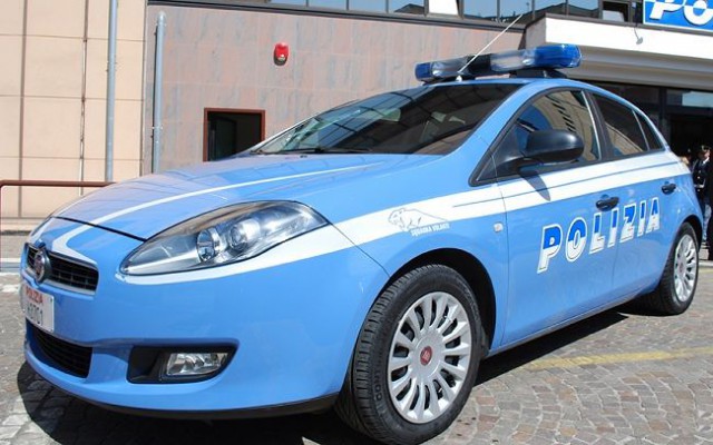 Italia: Bunuri de lux, confiscate de poliţie într-un caz de fraudă de 1 miliard de euro cu măşti de protecție