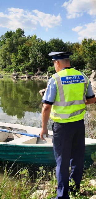 Acțiuni desfășurate de polițiștii de la transporturi