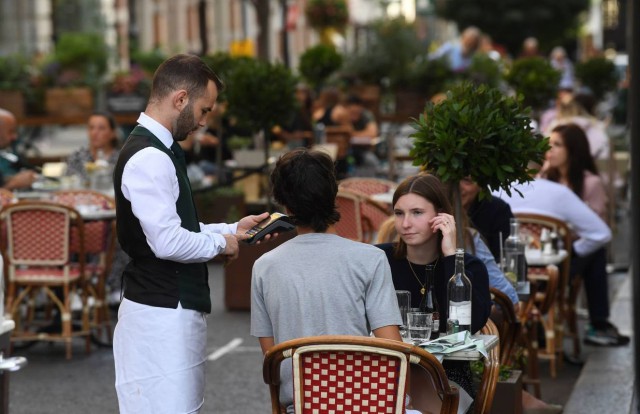 Coronavirus: Barurile şi cafenelele din Bruxelles se închid la ora 23:00 începând de luni