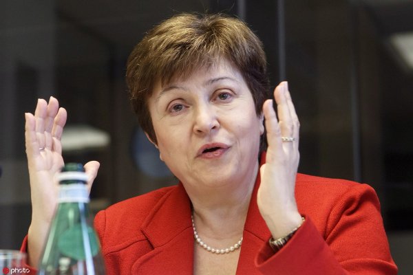 Georgieva (FMI): Situaţia economiei globale arată mai puţin dezastruos, ne aşteaptă o lungă ascensiune