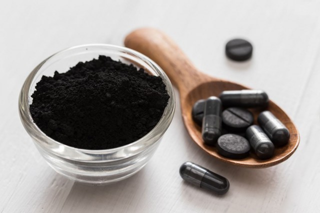 La ce ajută cărbunele medicinal