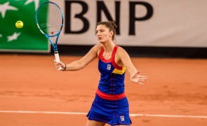 Irina Begu a învins-o pe Jill Teichmann şi s-a calificat în turul doi la Roland Garros, unde o va întâlni pe Simona Halep