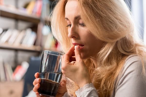Un nou studiu arată că majoritatea dependențelor de opioide apar după intervențiile chirurgicale