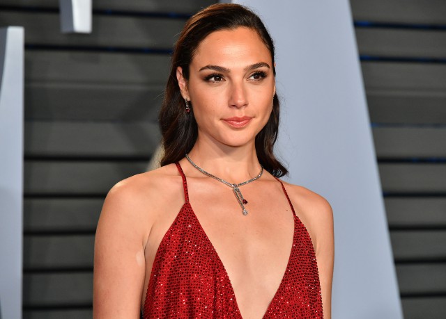 Alegerea actriţei Gal Gadot în rolul Cleopatra stârneşte controverse în rândul fanilor