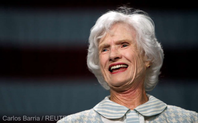 Roberta McCain, mama fostului senator american John McCain, a murit la vârsta de 108 ani