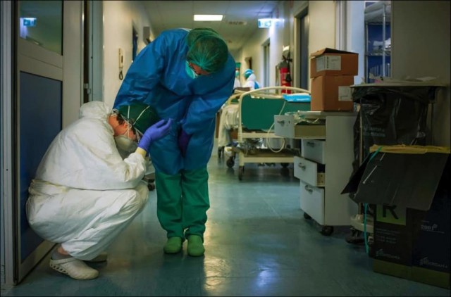 Coronavirus: Cehia doreşte repatrierea medicilor din străinătate, în contextul creşterii masive a numărului de cazuri