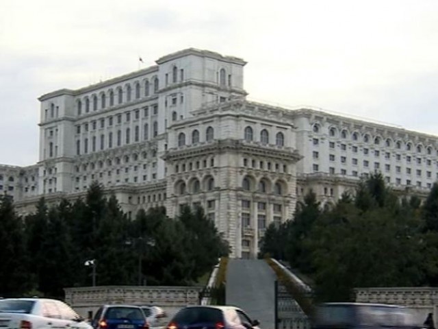 Parlament: Miercuri - opt ambasadori propuşi audiaţi în comisiile de specialitate