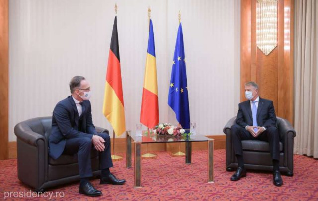 Iohannis a primit premiul 'Otto cel Mare': Accept acest premiu european în numele compatrioţilor mei