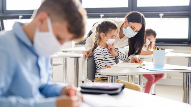 Coronavirus: 19 unități de învățământ din județul Constanța își schimbă scenariile de funcționare