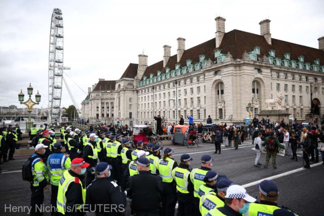Coronavirus: Mii de persoane au participat la un protest împotriva restricţiilor la Londra
